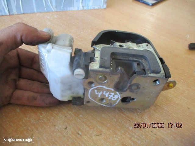 Fecho FEC4478 ALFA ROMEO 147 2008 Td 4 PINOS - 1