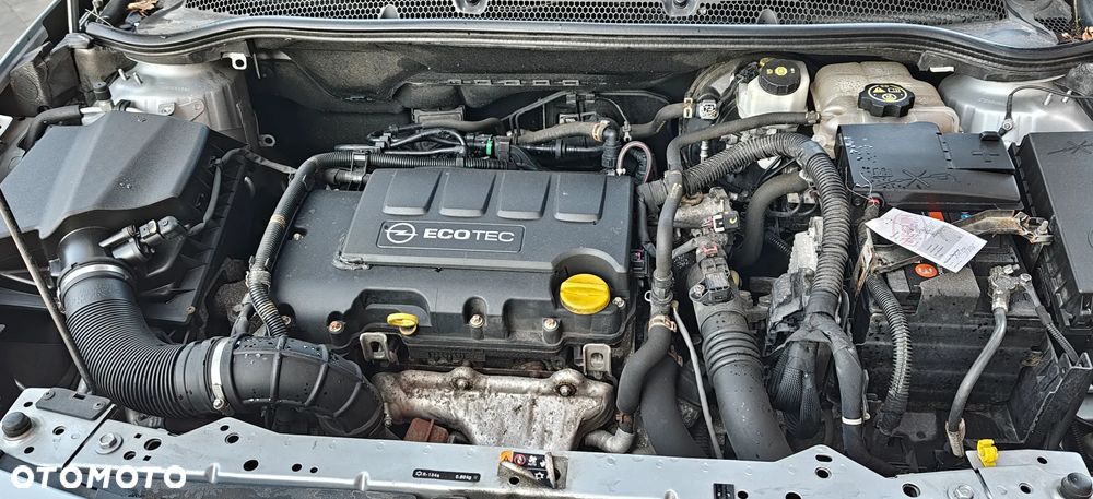 Opel Astra 1.4 Turbo Cosmo - 33
