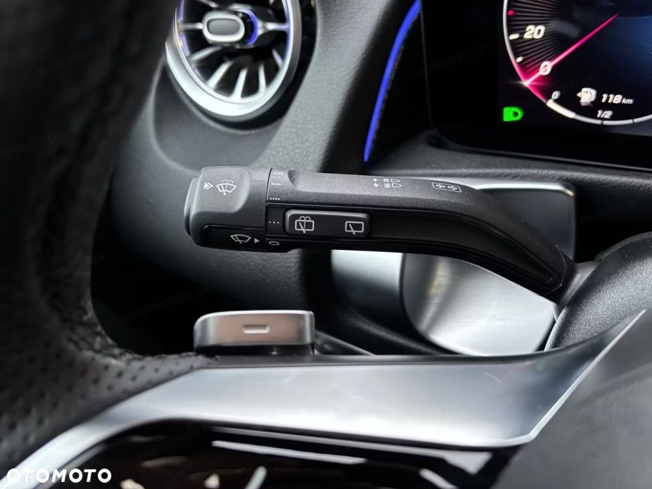 Mercedes-Benz GLB 200 AMG Line 7G-DCT - 11