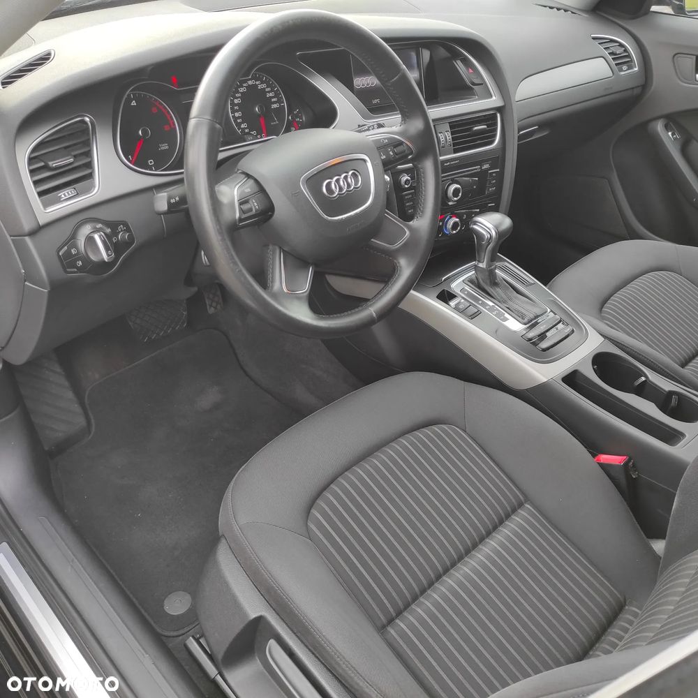 Audi A4 Avant - 8