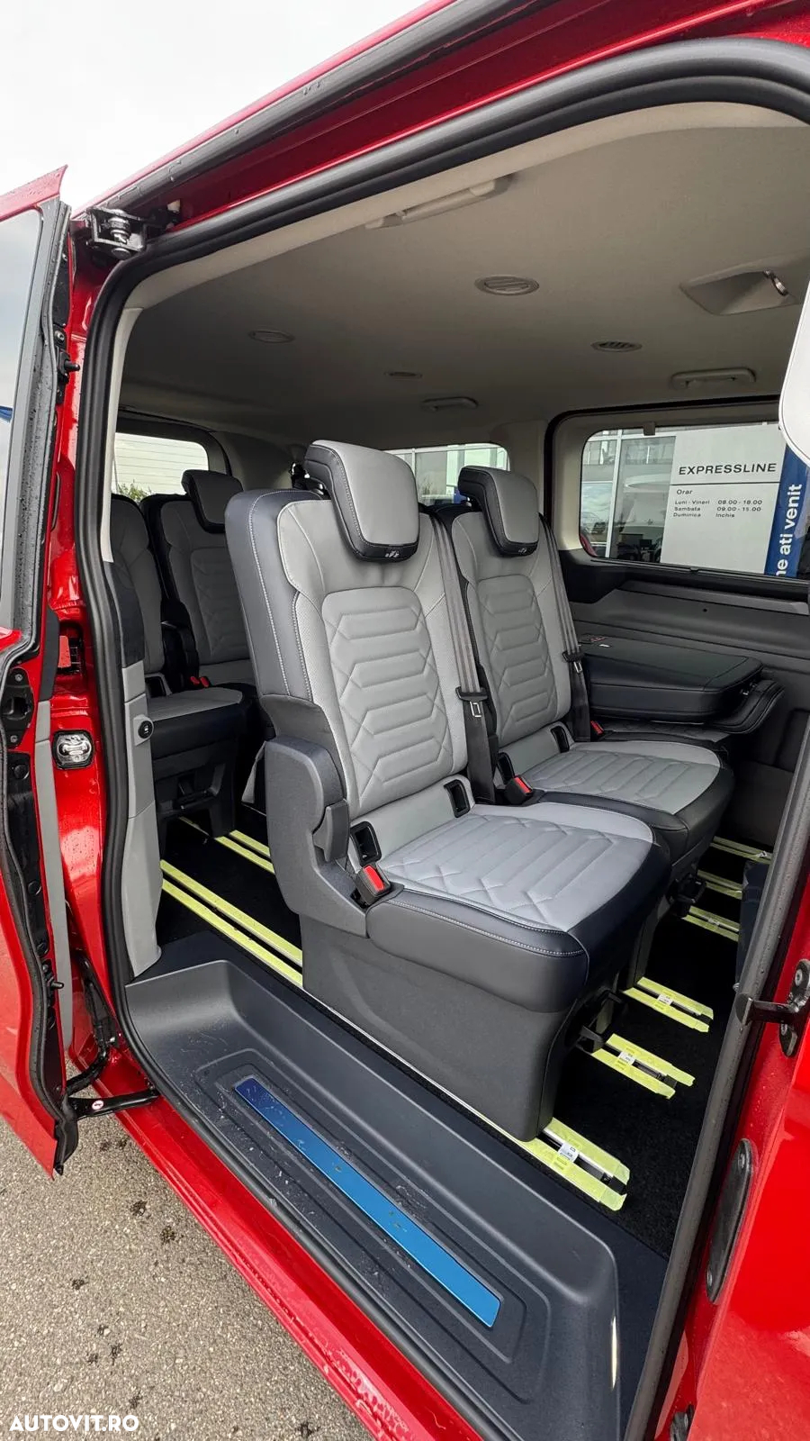Ford Tourneo Custom Bus 320L 2.0 EcoBlue 170 CP 8AT L2H1 AWD Titanium X - 15