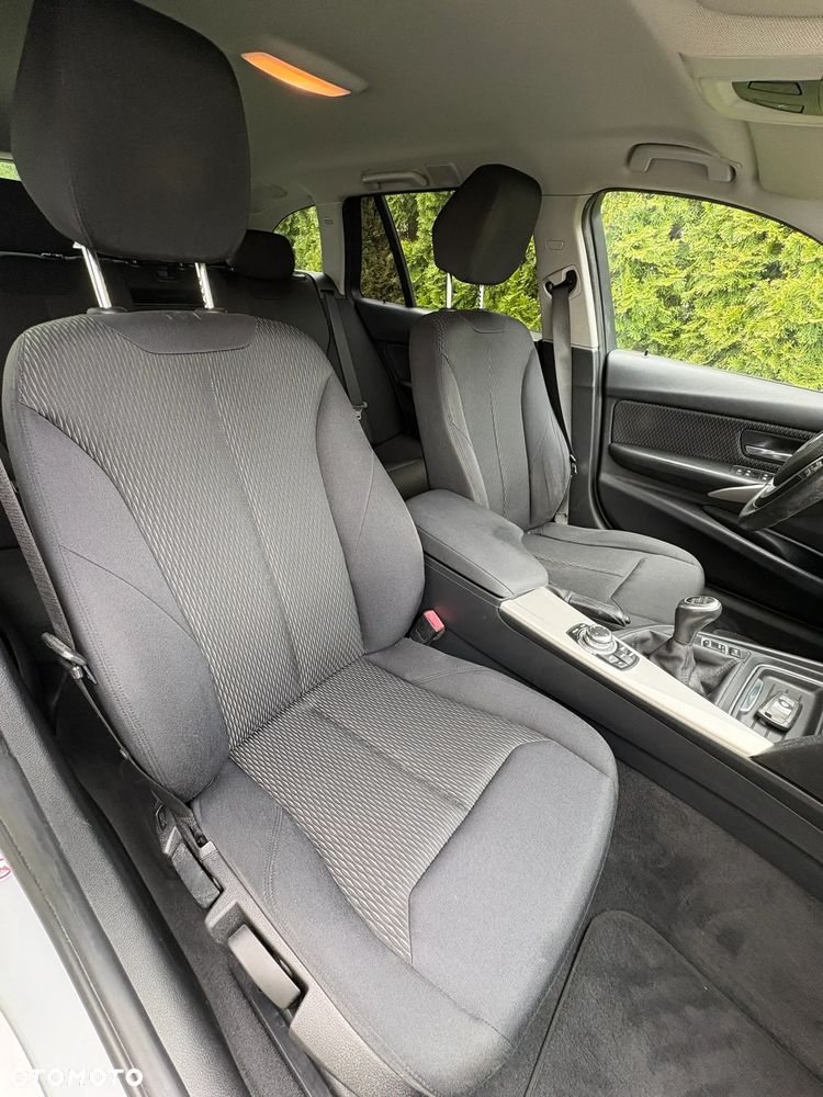 BMW Seria 3 320d Blue Performance Sport Line - 7