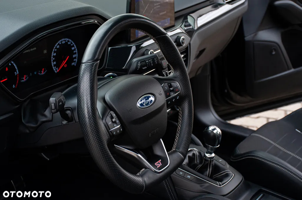 Ford Focus 2.0 EcoBlue ST - 21