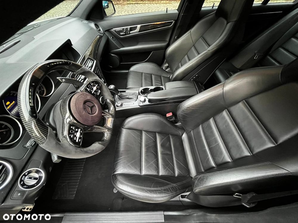 Mercedes-Benz Klasa C 63 AMG 7G-TRONIC SPORT EDITION - 18