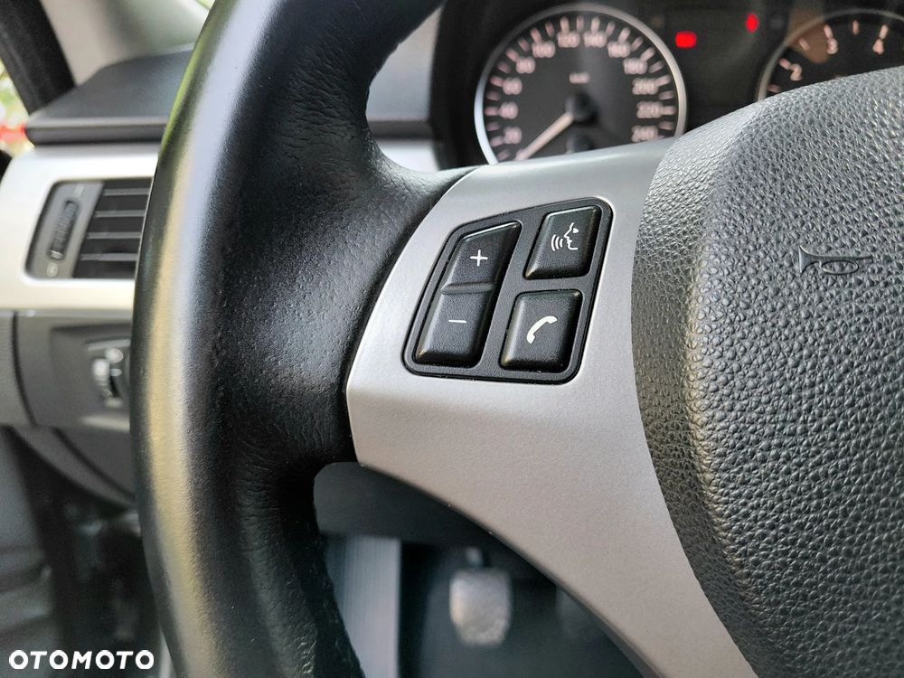 BMW Seria 3 - 20