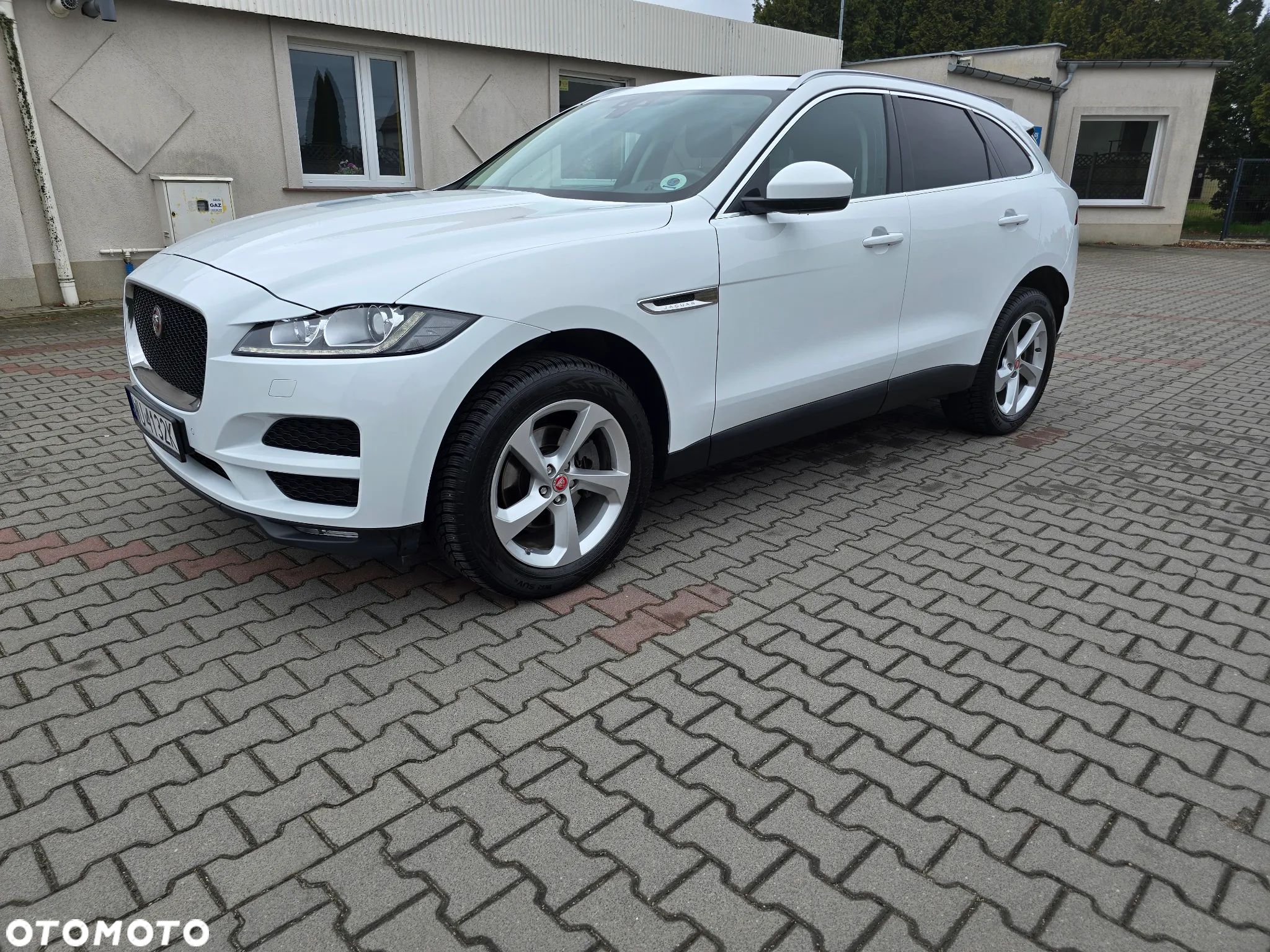 Jaguar F-Pace 2.0 i4D RWD Prestige - 1
