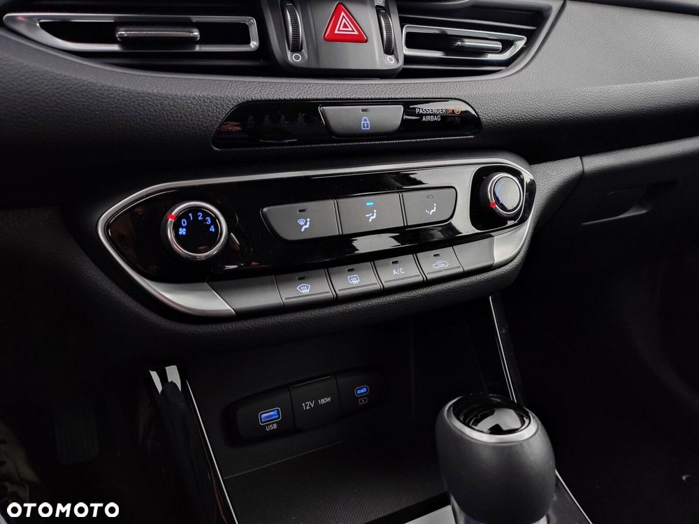 Hyundai i30 1.0 T-GDI Modern DCT - 21