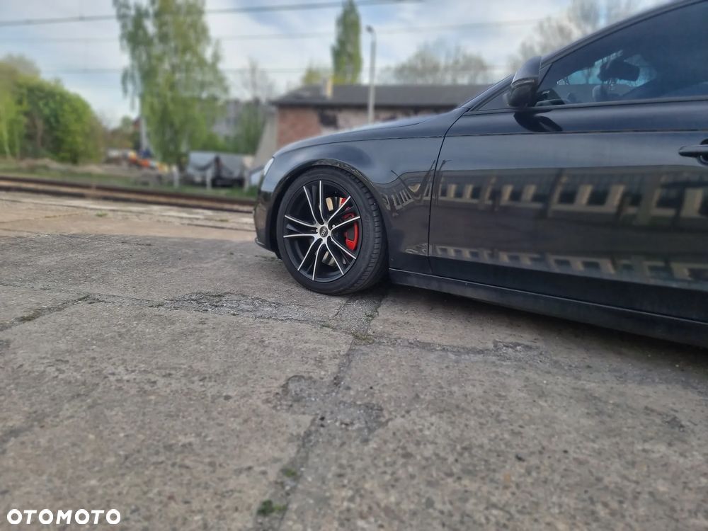 Audi A4 Limousine - 19