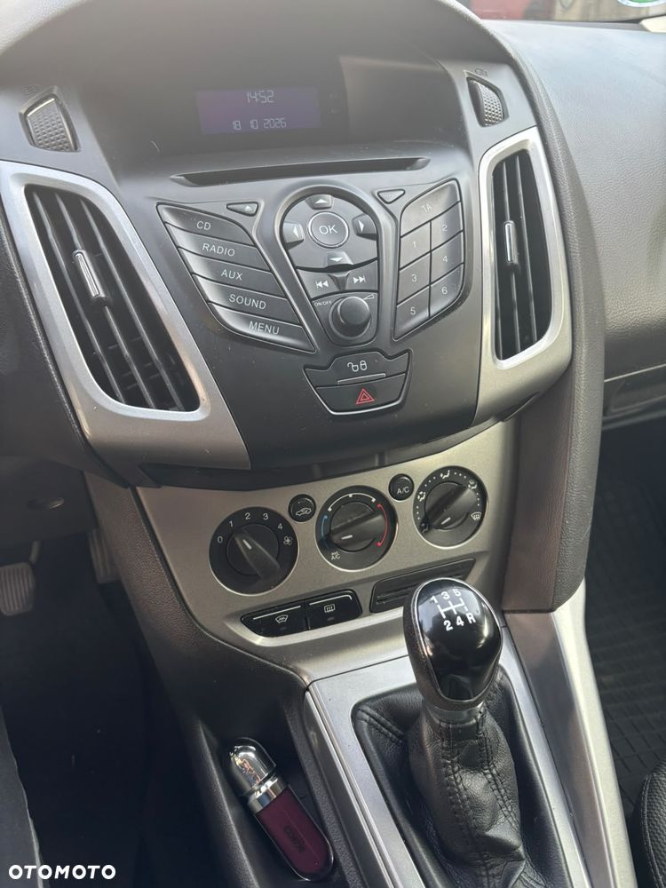 Ford Focus - 8