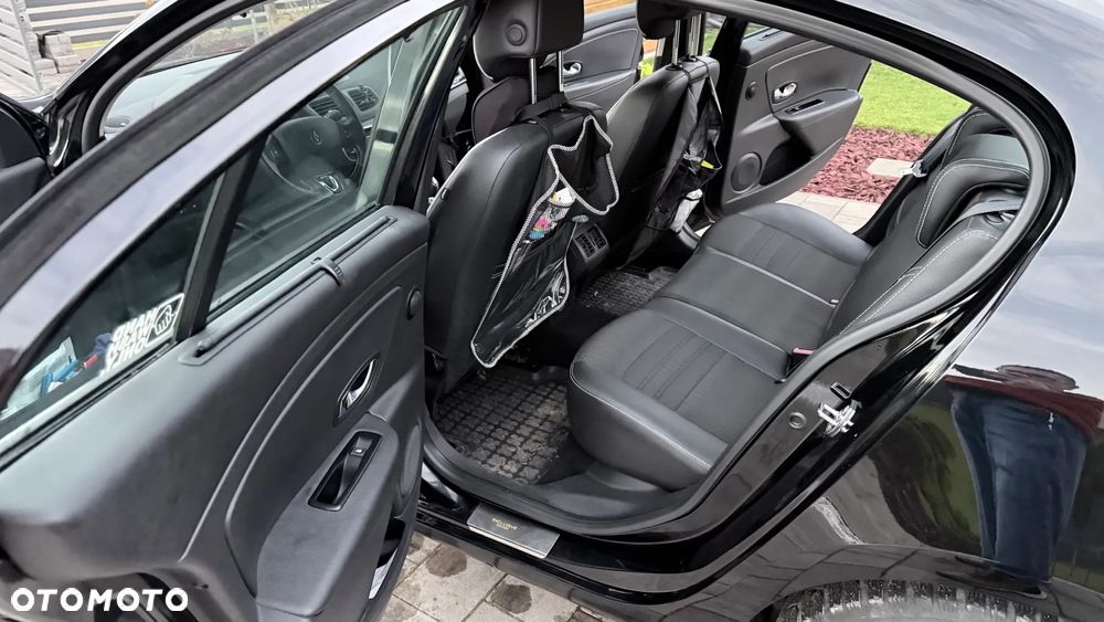 Renault Fluence 1.6 16V Zen - 4