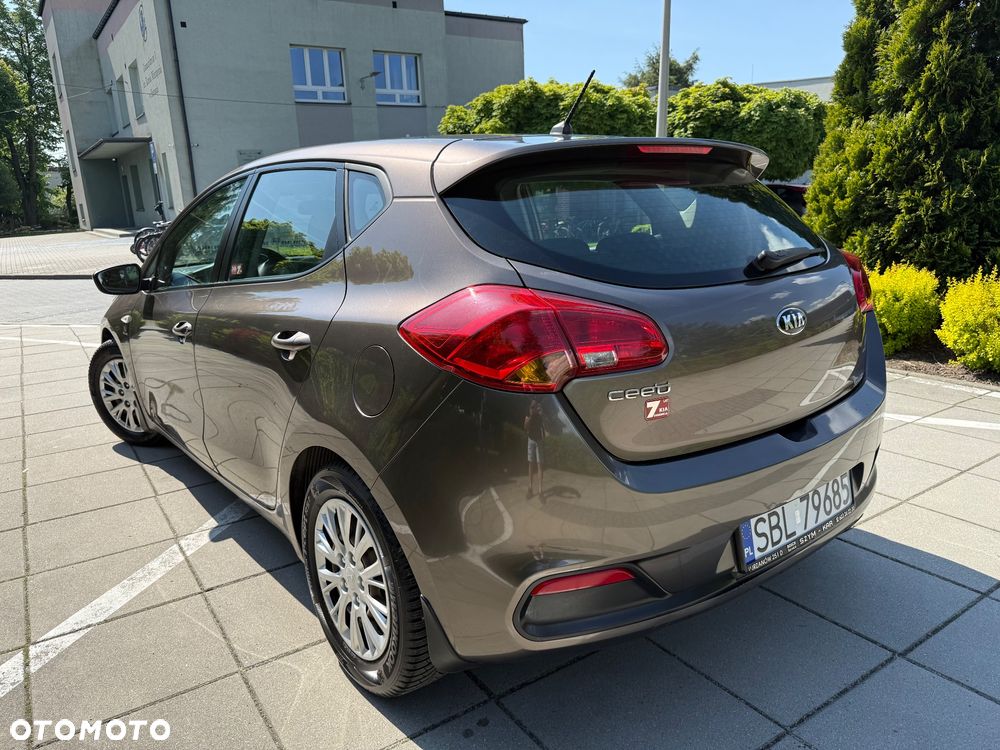 Kia Ceed 1.6 GDI Edition 7 - 17