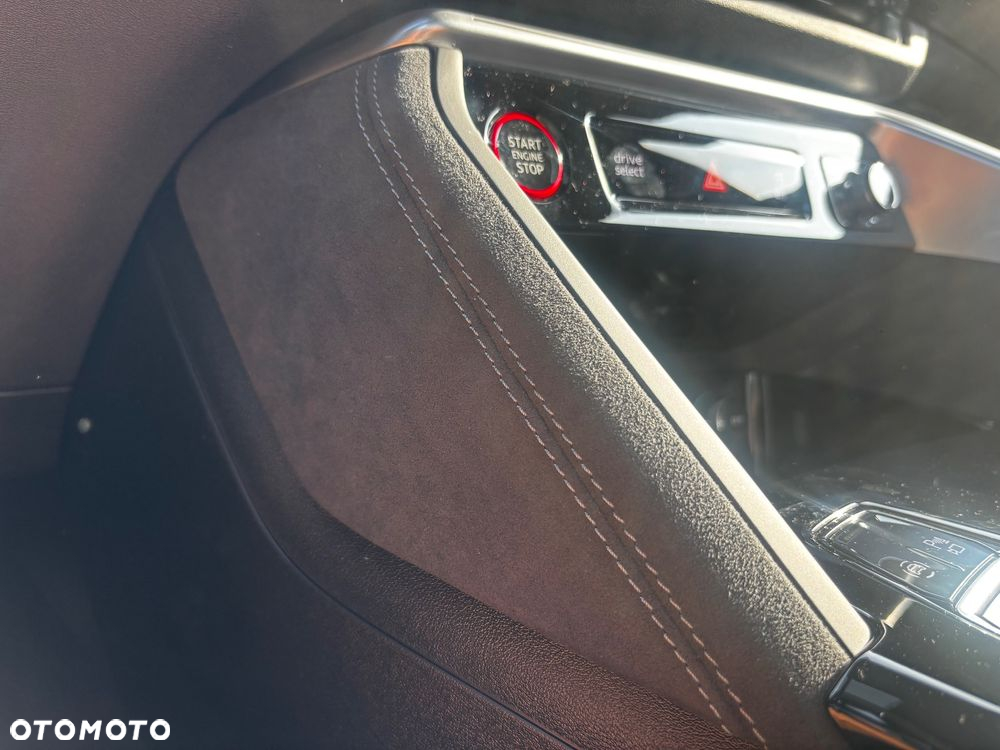 Audi SQ5 - 30