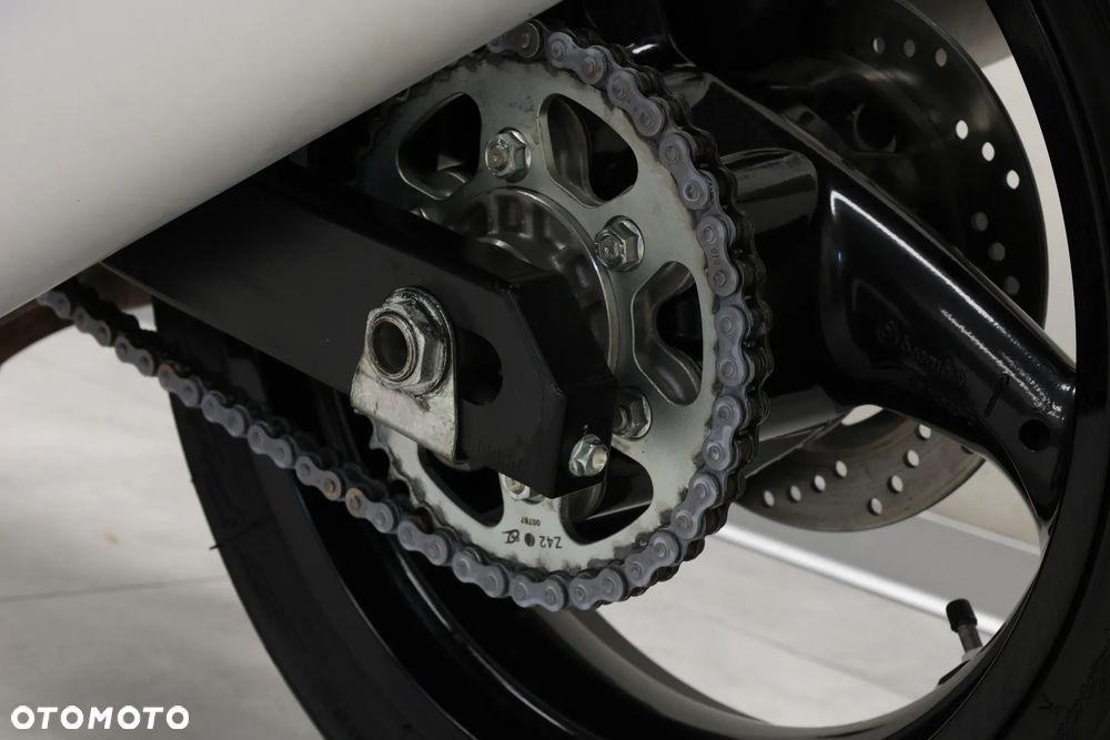 Ducati Monster - 38