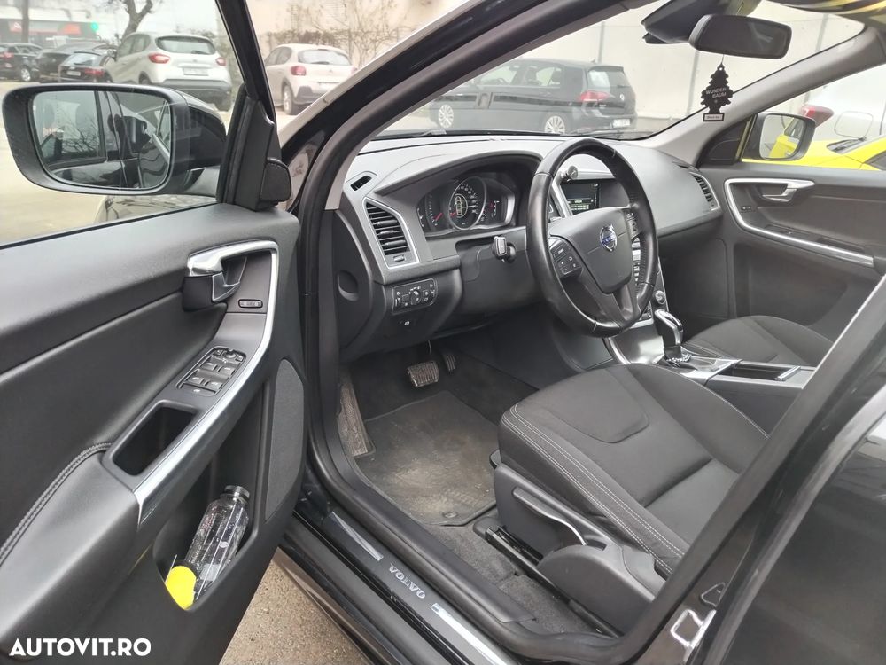 Volvo XC 60 D4 AWD Geartronic Kinetic - 8