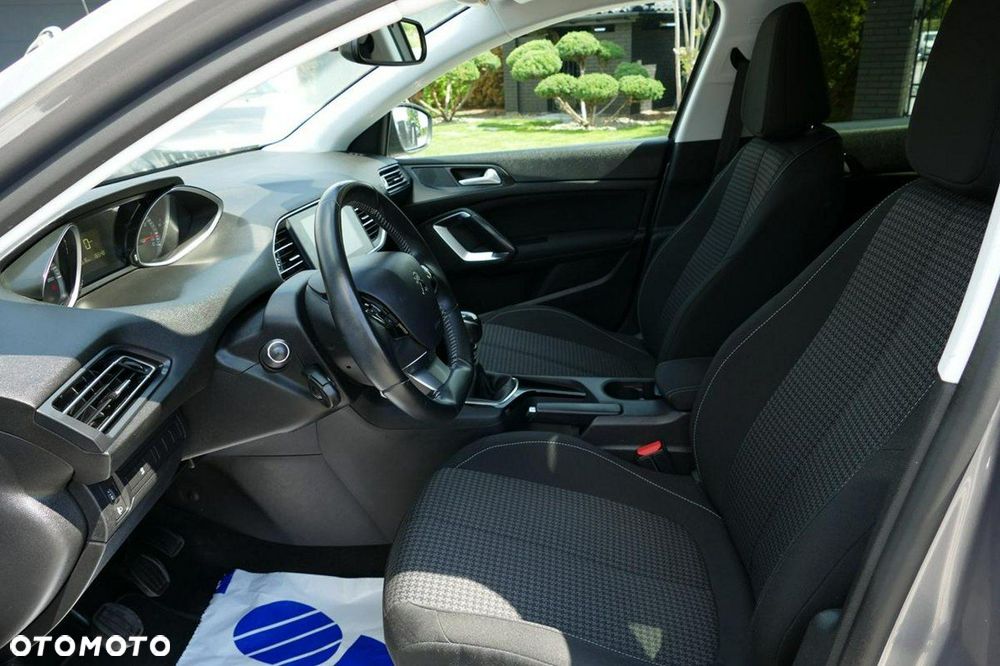 Peugeot 308 PureTech 130 Allure Pack - 19