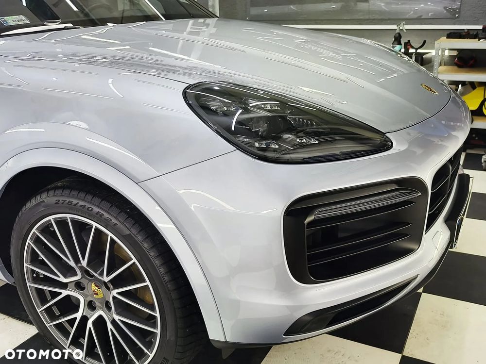 Porsche Cayenne Platinum Edition - 3