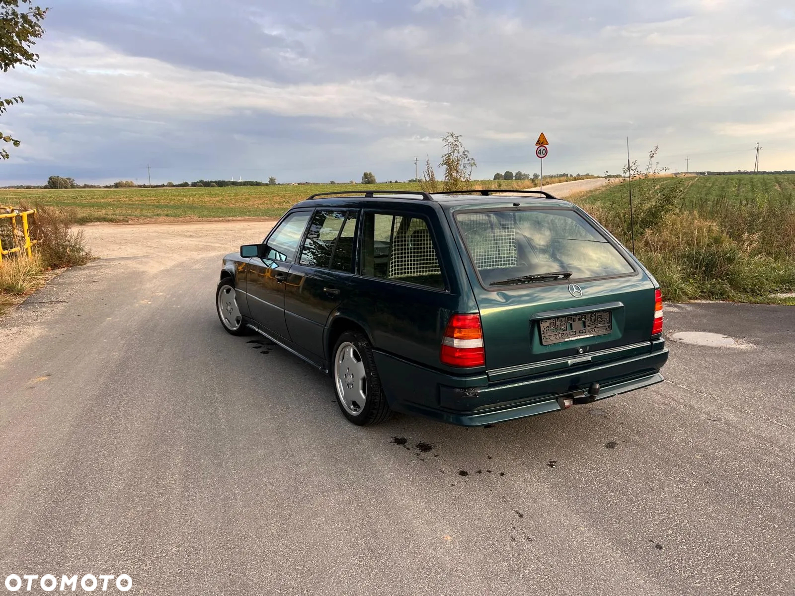 Mercedes-Benz 280 - 3
