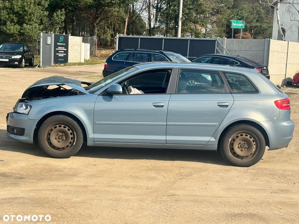 Audi A3 Sportback 1.6 Ambiente - 3
