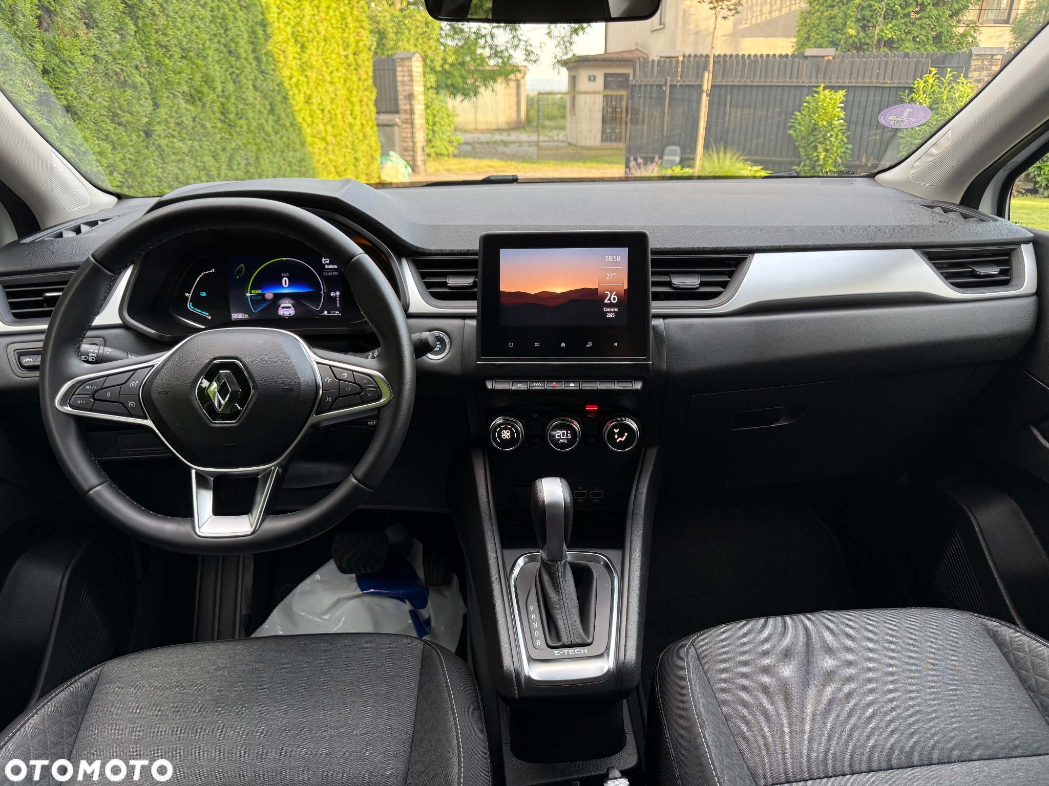 Renault Captur 1.3 TCe mHEV Intens EDC - 6