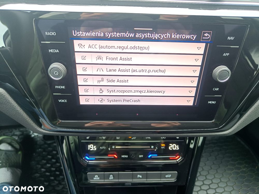 Volkswagen Touran 2.0 TDI BMT Highline DSG - 7