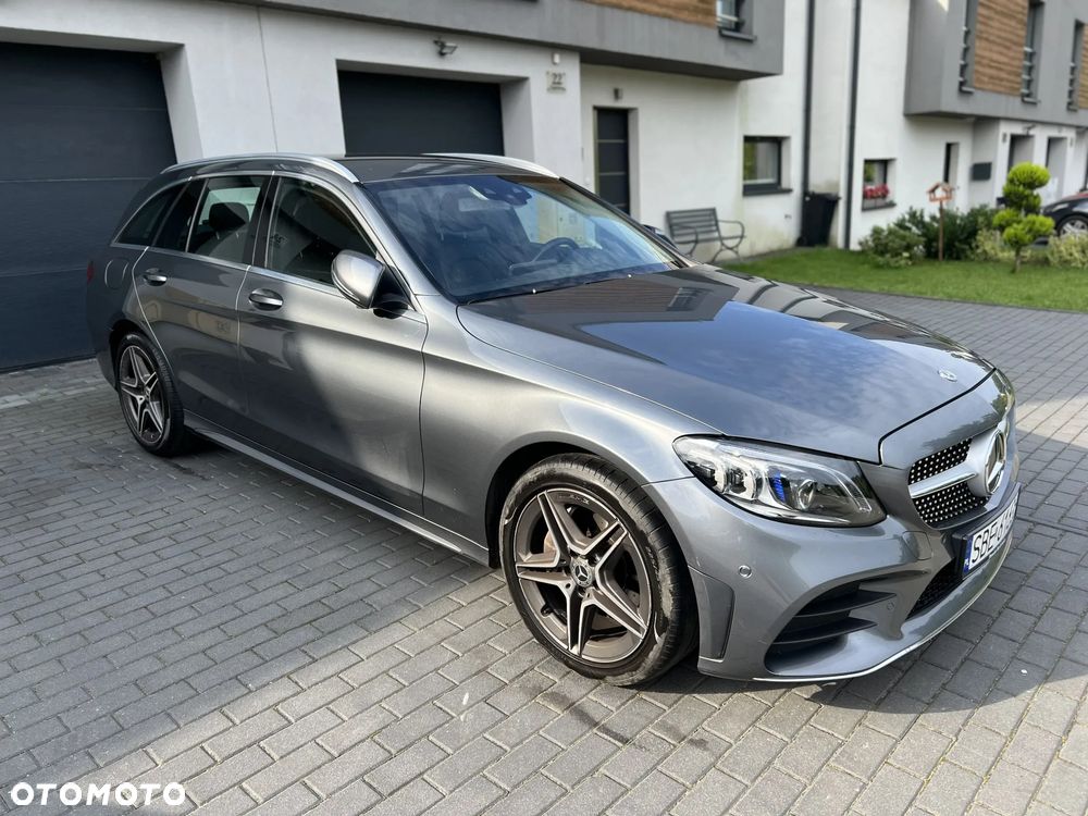 Mercedes-Benz Klasa C 220 d 4Matic 9G-TRONIC AMG Line - 4