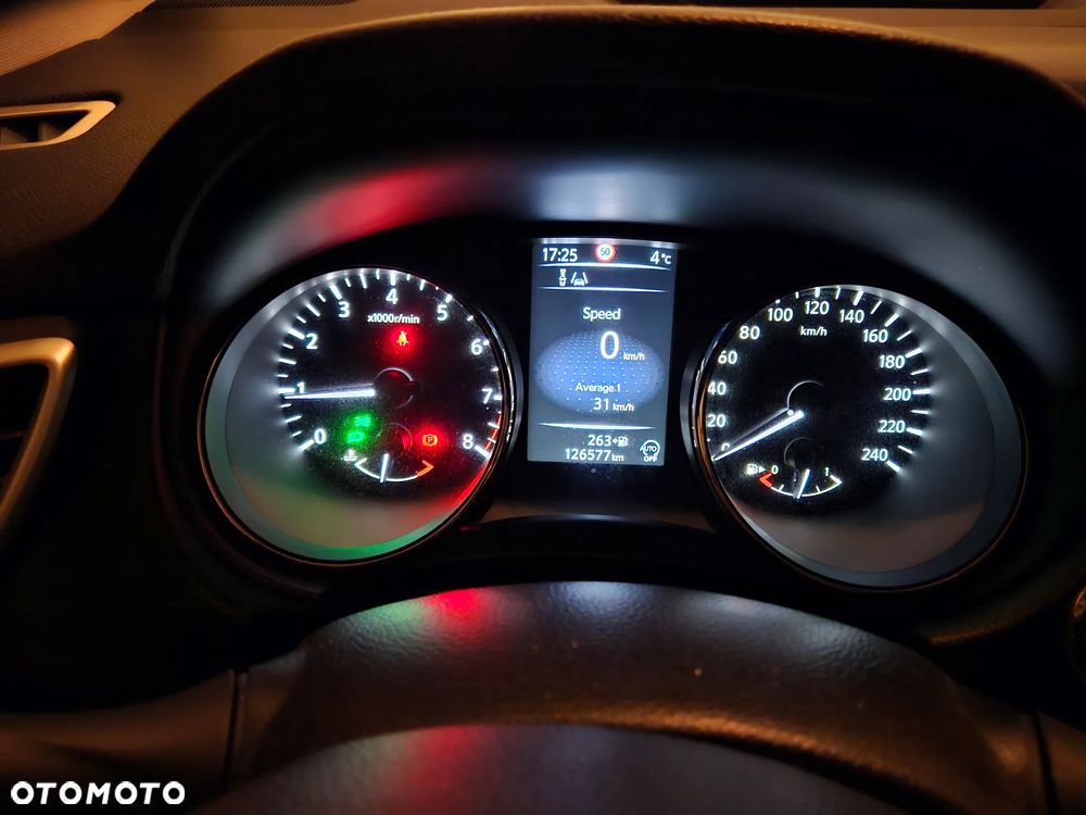 Nissan Qashqai 1.2 DIG-T N-Connecta EU6 - 12