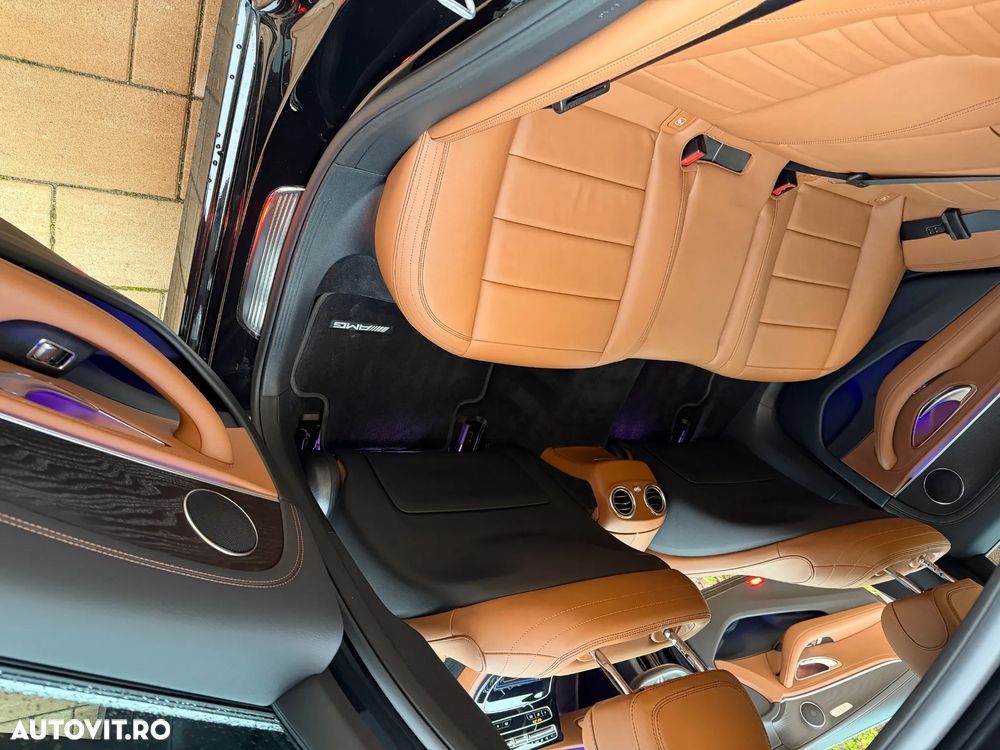 Mercedes-Benz E 300 de Aut. - 23