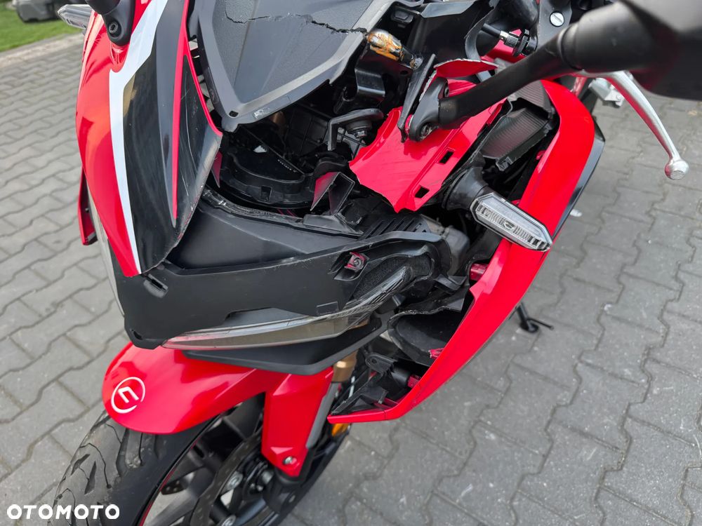 Honda CBR - 25