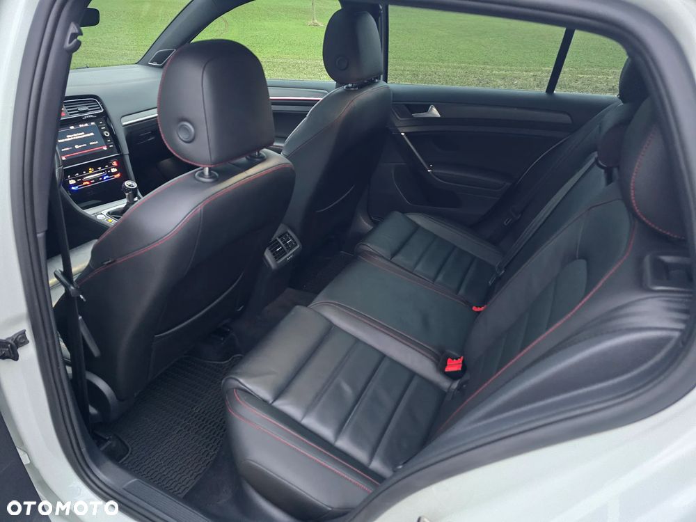 Volkswagen Golf GTI (BlueMotion Technology) Performance - 9