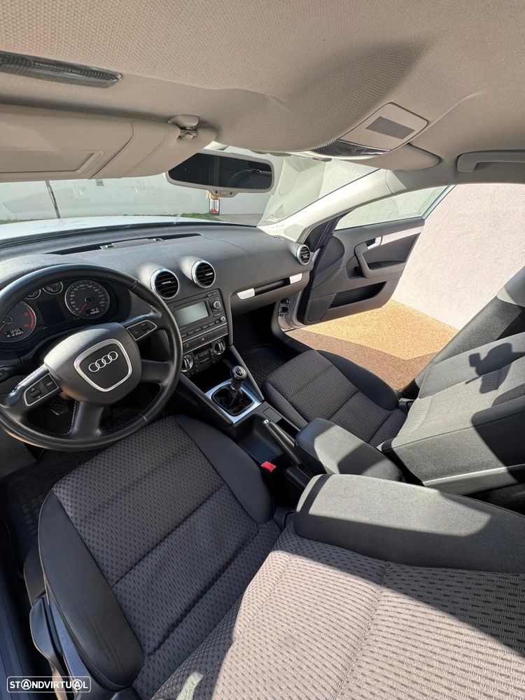 Audi A3 Sportback 1.6 TDI Ambition - 13