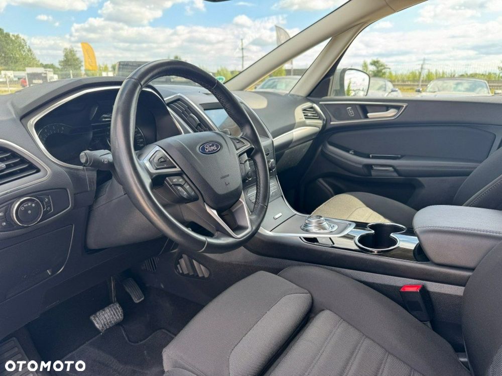 Ford S-Max - 10