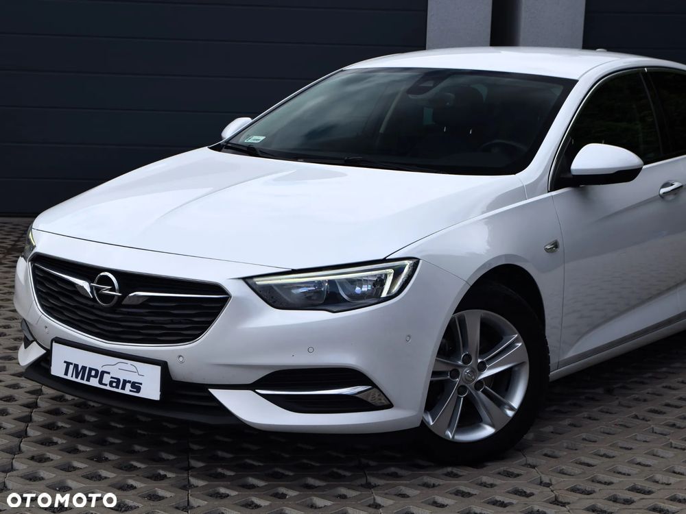 Opel Insignia 1.5 T Elite S&S - 12