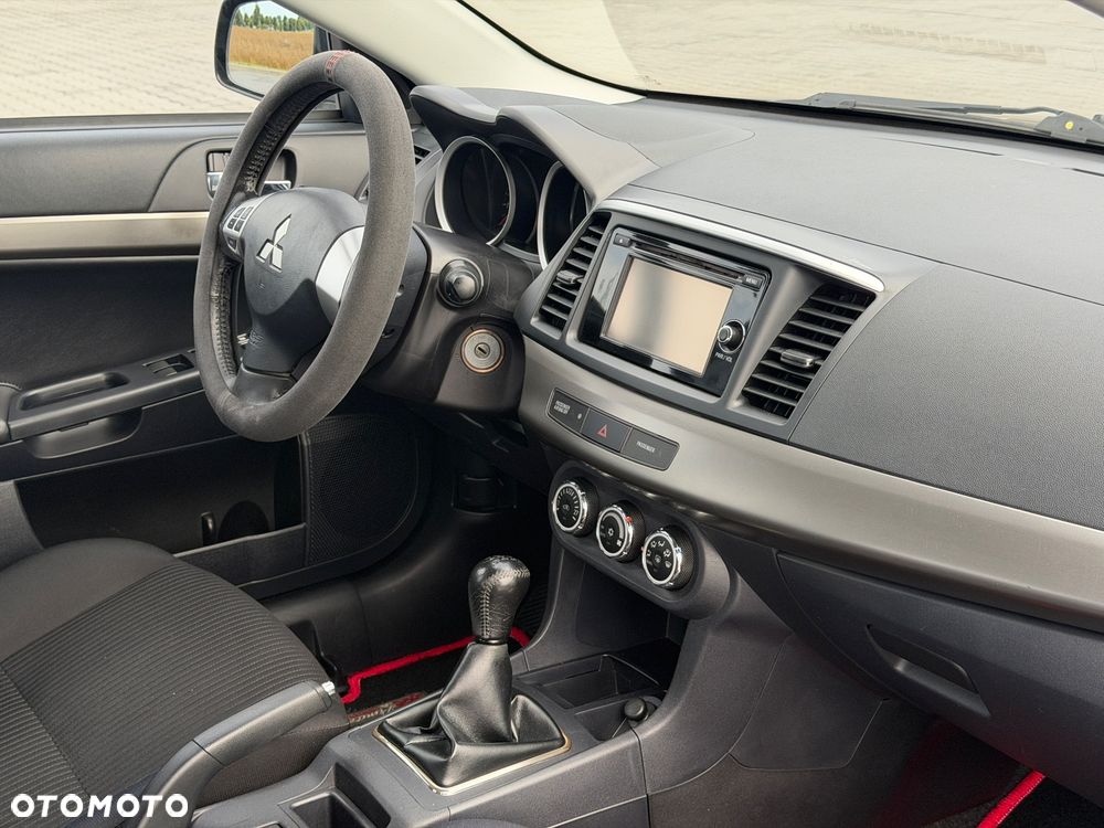 Mitsubishi Lancer - 6
