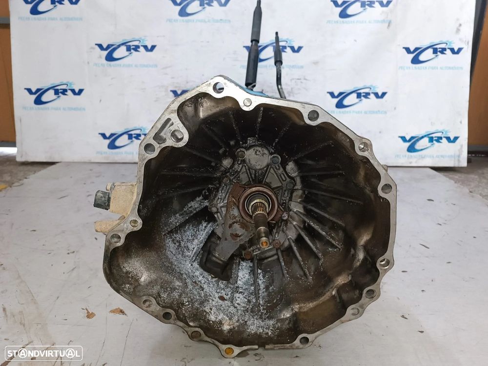 Caixa de Velocidades Nissan Navarra D22 2.5di - 4
