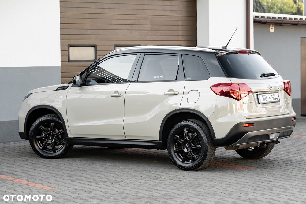 Suzuki Vitara 1.5 Dualjet Hybrid AGS Comfort+ "SHINKAI" - 15