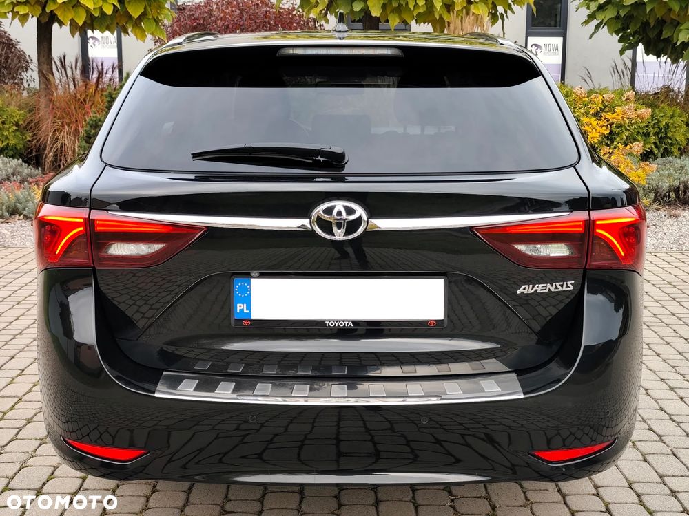 Toyota Avensis - 6