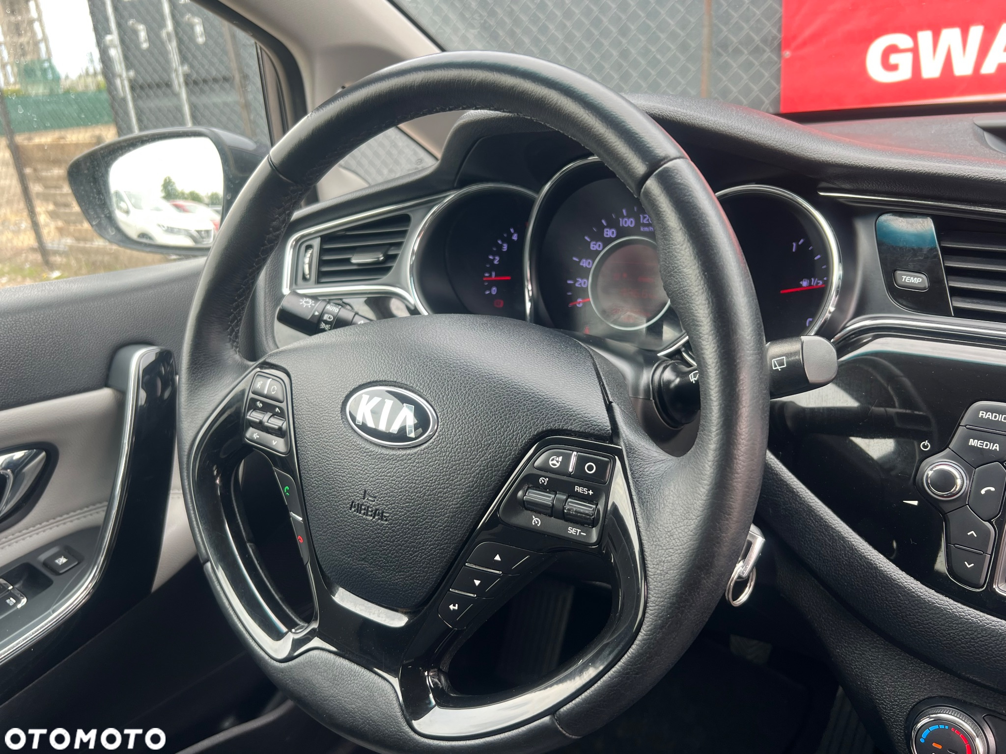 Kia Ceed - 19