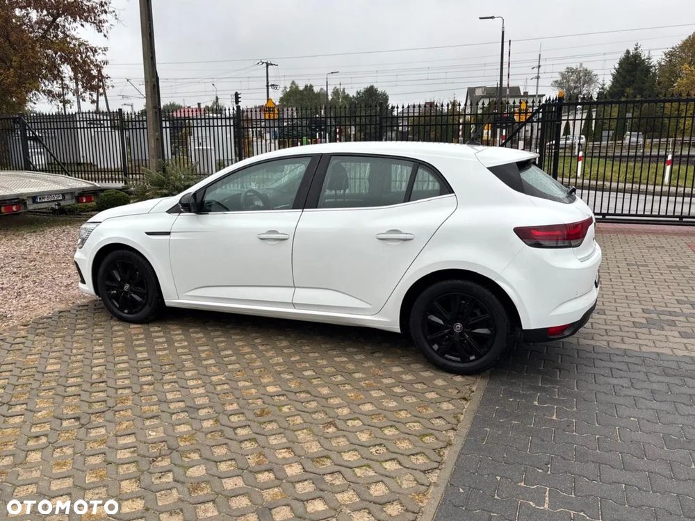 Renault Megane 1.5 Blue dCi Zen - 11