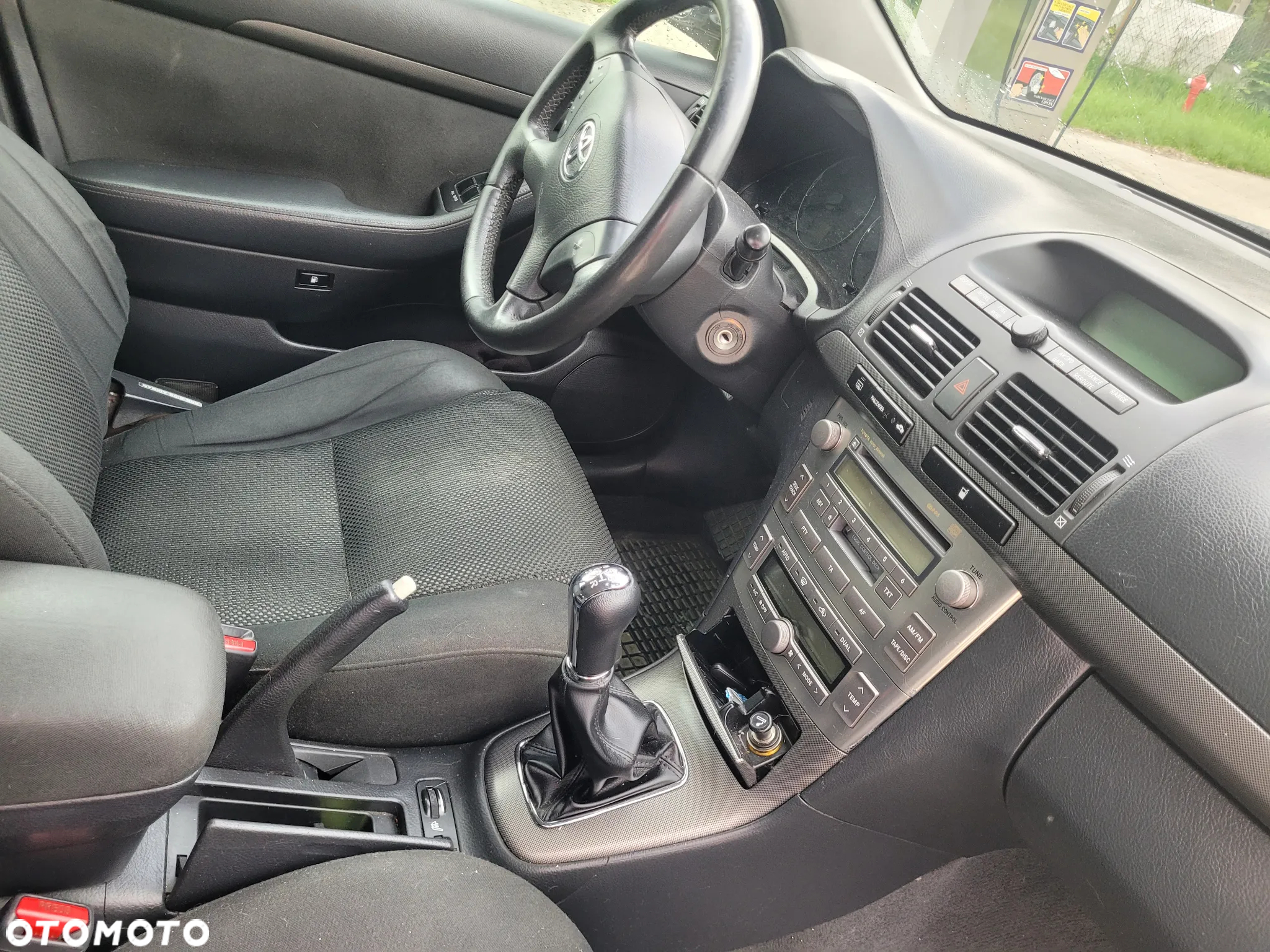 Toyota Avensis - 15