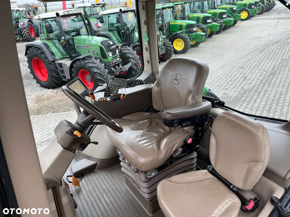 John Deere 7215 R - 13