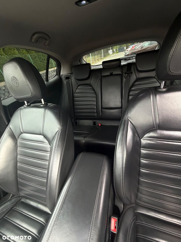 Alfa Romeo Stelvio 2.0 Turbo First Edition Q4 - 14