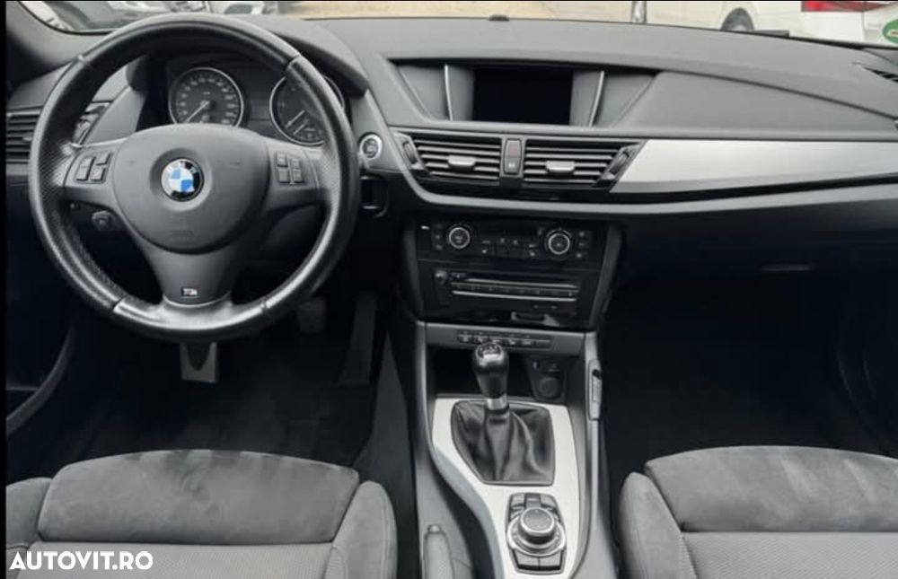 BMW X1 xDrive20d xLine - 4