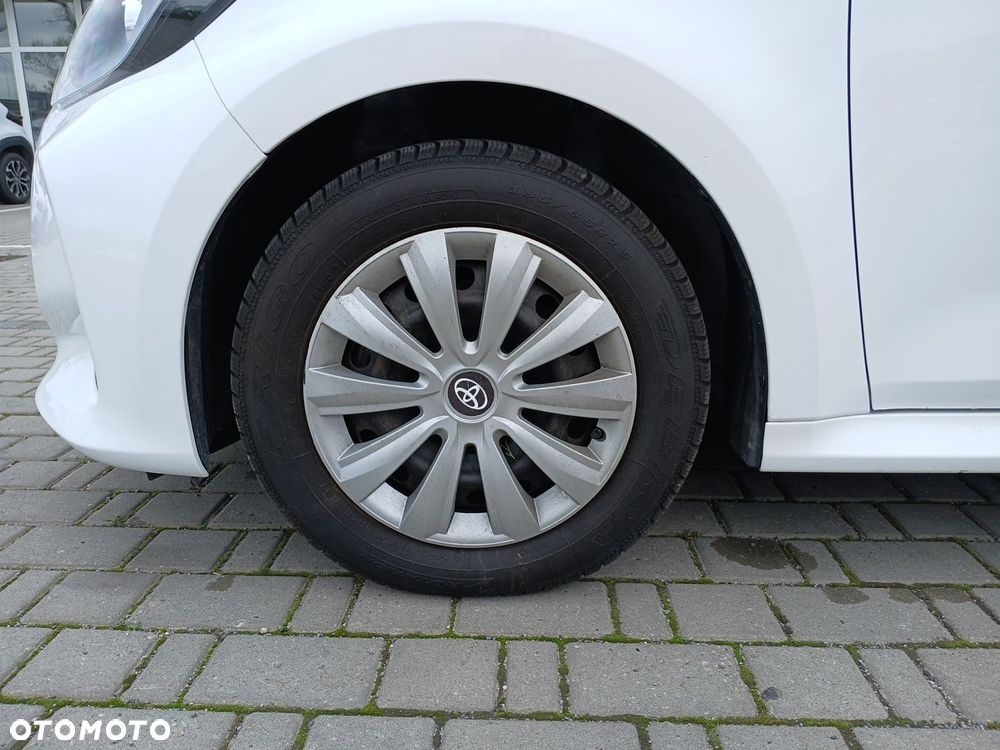 Toyota Yaris - 16