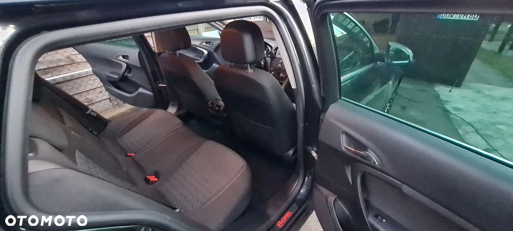 Opel Insignia 2.0 CDTI - 17