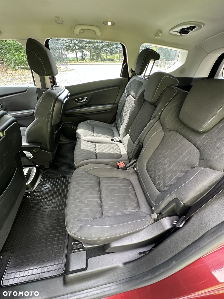 Renault Scenic TCe 140 GPF BUSINESS EDITION - 19