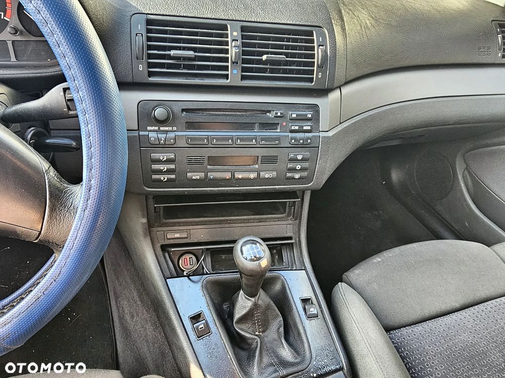 BMW Seria 3 318i - 16