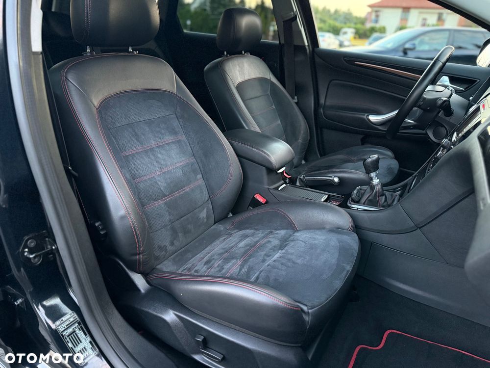 Ford Mondeo 2.2 TDCi Titanium S - 32