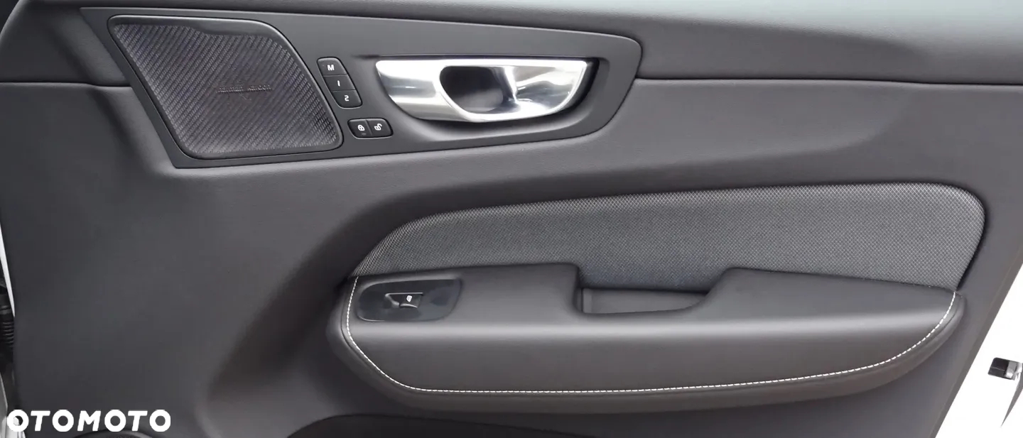Volvo XC 60 B5 D AWD Geartronic RDesign - 25