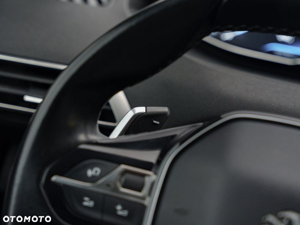 Peugeot 3008 BlueHDi 130 Stop & Start EAT8 Allure - 22