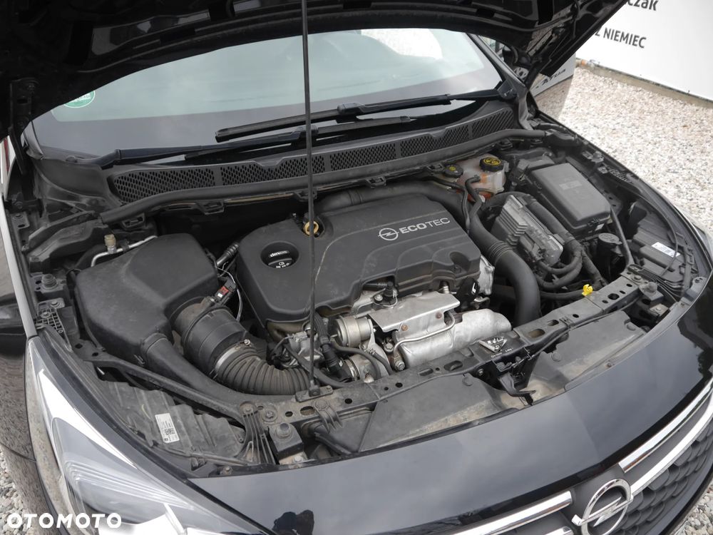 Opel Astra 1.4 Turbo Business - 18